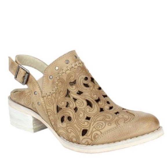 NAUGHTY MONKEY “Ms. Kali” Tan Leather Laser Cut Heeled Mule 6.5 - Picture 10 of 15